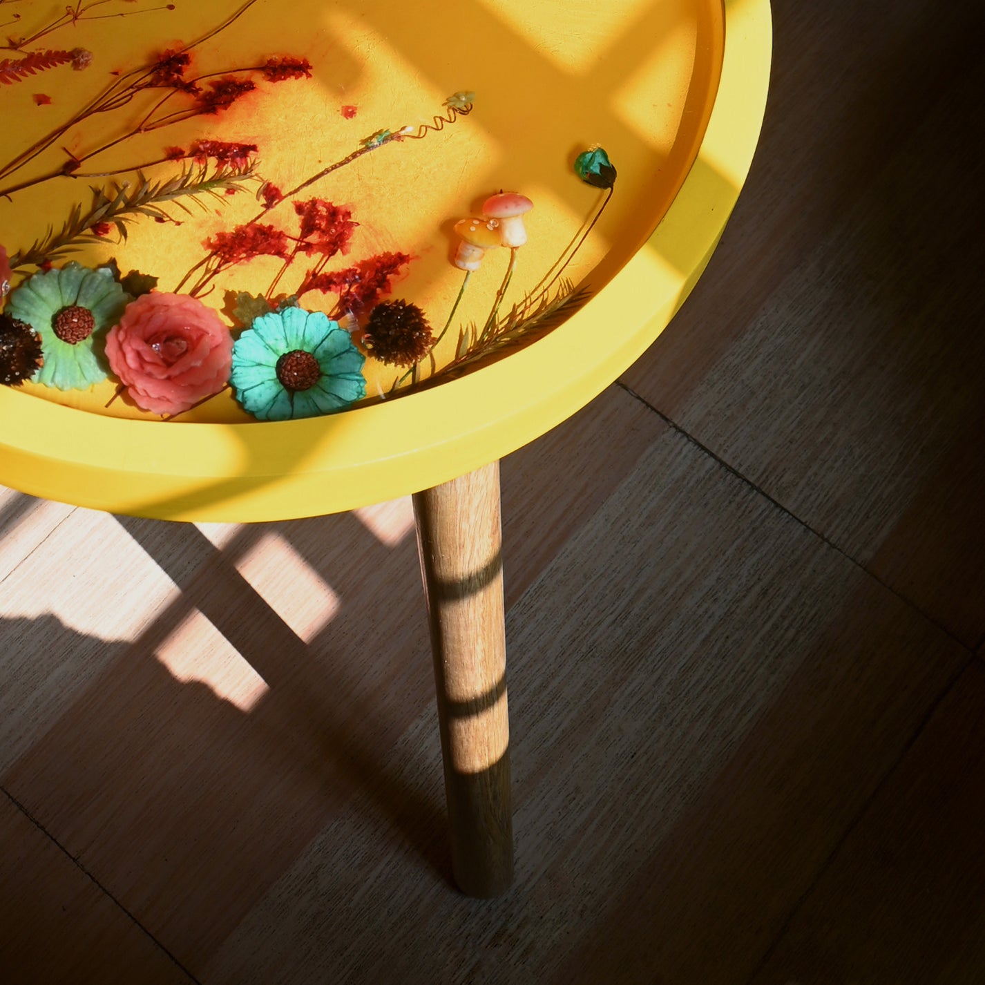 Whispering Petals - Handmade Epoxy Resin Table