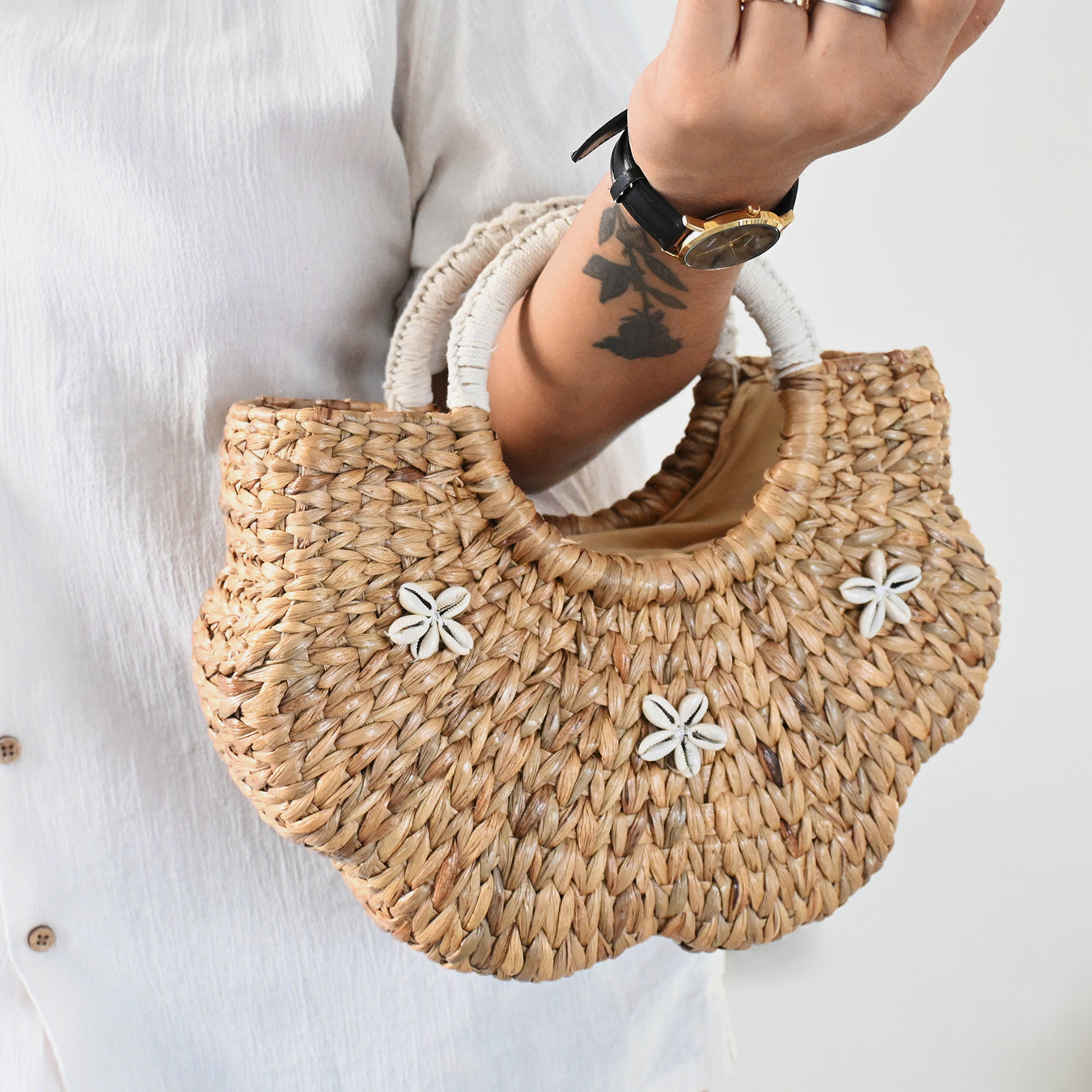 EcoWeave Tote – Eco-Friendly Woven Handbag for Women