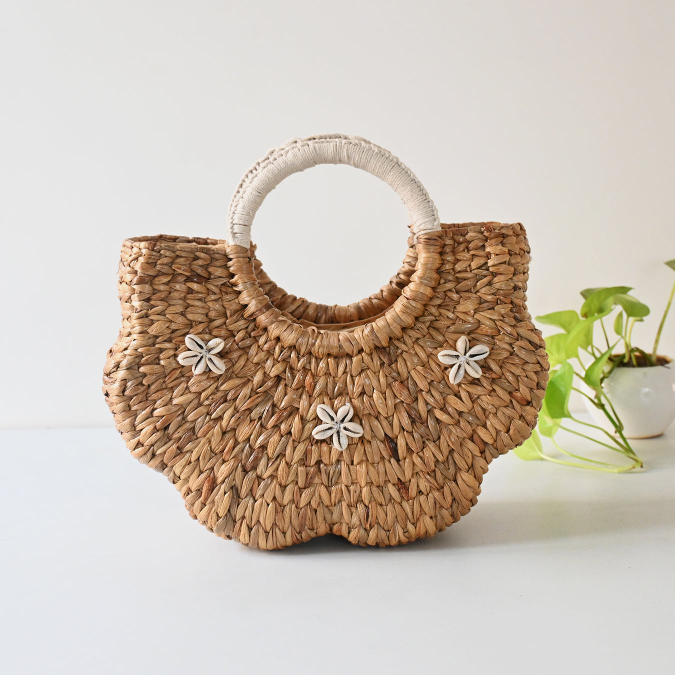 EcoWeave Tote – Eco-Friendly Woven Handbag for Women