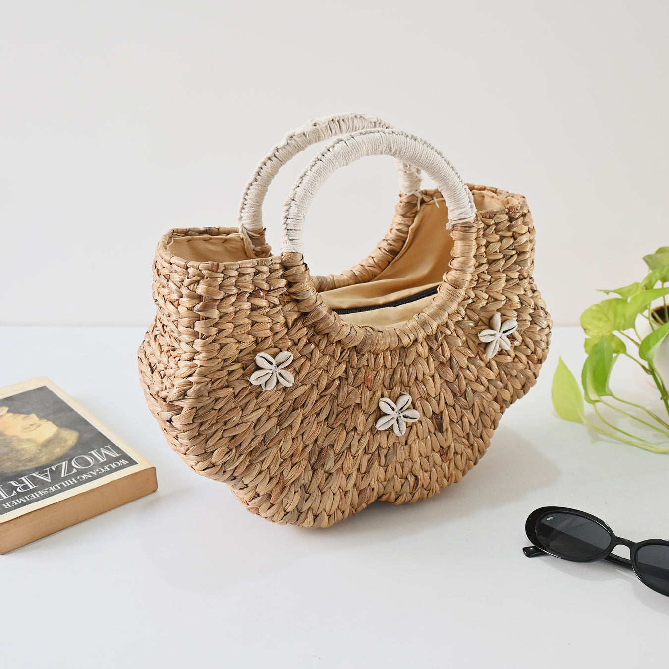 EcoWeave Tote – Eco-Friendly Woven Handbag for Women